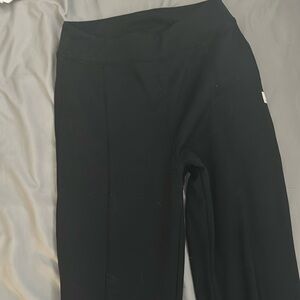 Vuori ribbed slittted yoga pants
